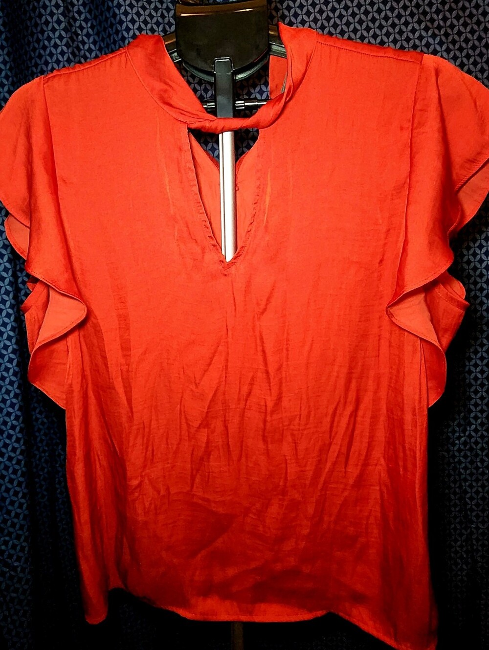 Worthington Womenās XL Blouse Solid Red Mock Neck Keyhole Ruffle Short Sleeve